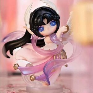 SURI Spirit Wind Town Series Figurine